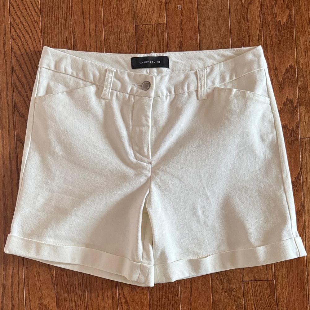 🎉Larry Levine🎉- Women's White Shorts(Size 8)